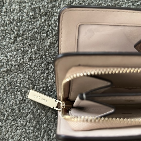 Authentic Kate spade rose gold glitter wallet - Picture 8 of 9